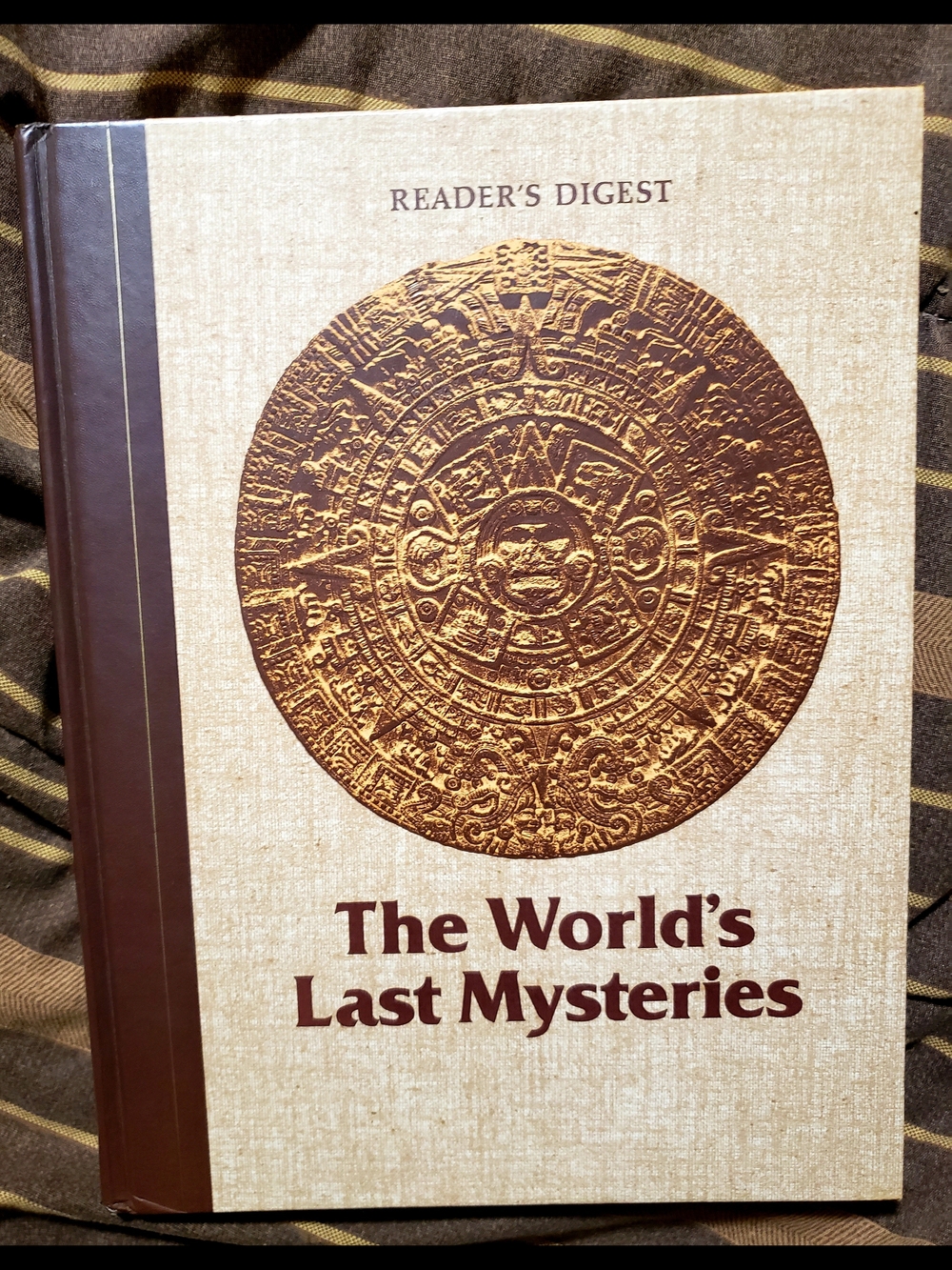 Reader's Digest The World's Last Mysteries Hardcover Book - Brown/Gold